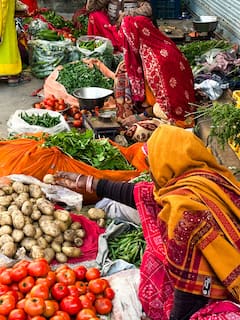 Comparte recetas indias en una casa familiar