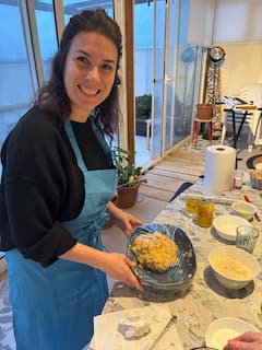 Una mesa maltesa: cocina y cena con gente local