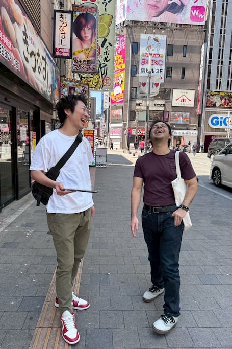 Kabukicho Comedy Tour with a Local Comedian
