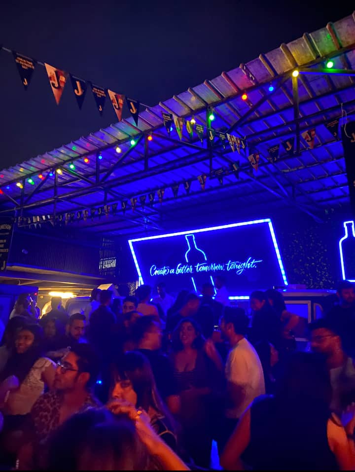 Delhi après la tombée de la nuit : bars cachés et musique