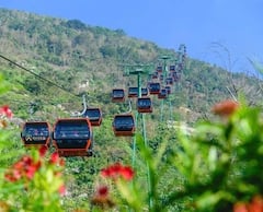 คูจิ-พระสถานคาวได-นูยบาเดิน โดยรถวีไอพี