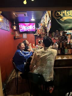 Experiencia en bares locales de Kamakura, inaccesibles para turistas / Kamakura Local Bar Experience
