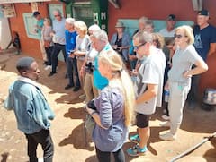 Recorrido a pie por el barrio marginal de Kibera con un emprendedor local