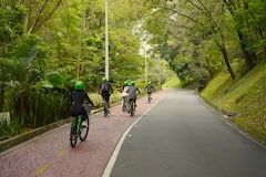 Visite de la ville de Medellín à vélo avec collation locale et café