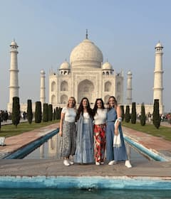Visitez le Taj Mahal en sari avec guide et dîner