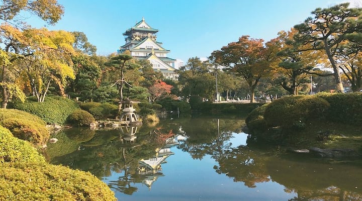 Osaka Castle - Local Guide Walking Tour