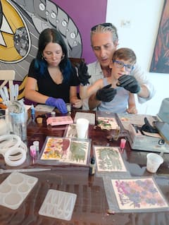 סדנת תכשיטים משרף UV
