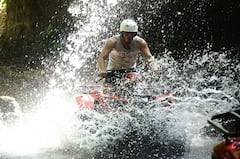 Todo exclusivo: cuatriciclo y rafting en el río Ayung