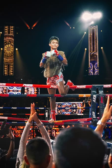 Authentic Muay Thai Fight Night: Club Class seat