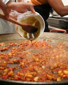 Clase de cocina: paella, tapas y maridaje de vinos