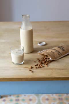 Haz horchata y bollos tradicionales con un chef