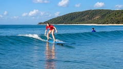 Aprende a surfear y paseo en 4x4 por la playa y el parque nacional