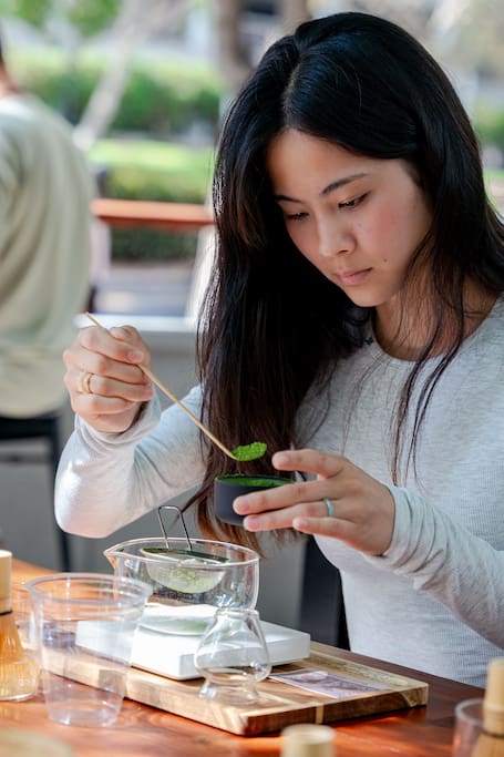Make the perfect matcha latte with @kaitlinzheng