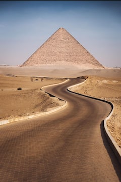 Les pyramides de Gizeh, Saqqarah et les incontournables du Caire