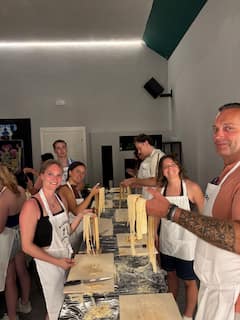 Clase de cocina en Alguer: pasta fresca, tiramisú spriz
