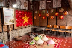 สัมผัสบ้านโบราณและทำหมวกทรงกรวย
