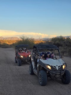 Scottsdale U-Drive 
全地形车/双座全地形车导览之旅