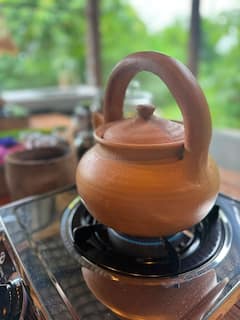 Blend detox teas with a ferment chef