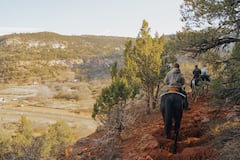 Paseo a caballo a un mirador oculto en Checkerboard Mesa