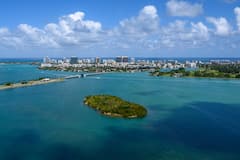 Recorrido en helicóptero por la icónica costa de Miami Beach