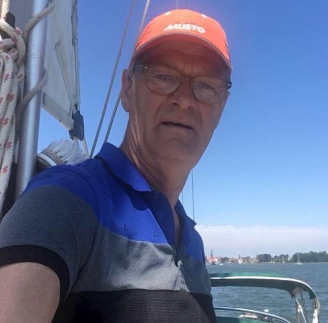 从 Hoogesteeg kade Medemblik 出发，扬帆起航
