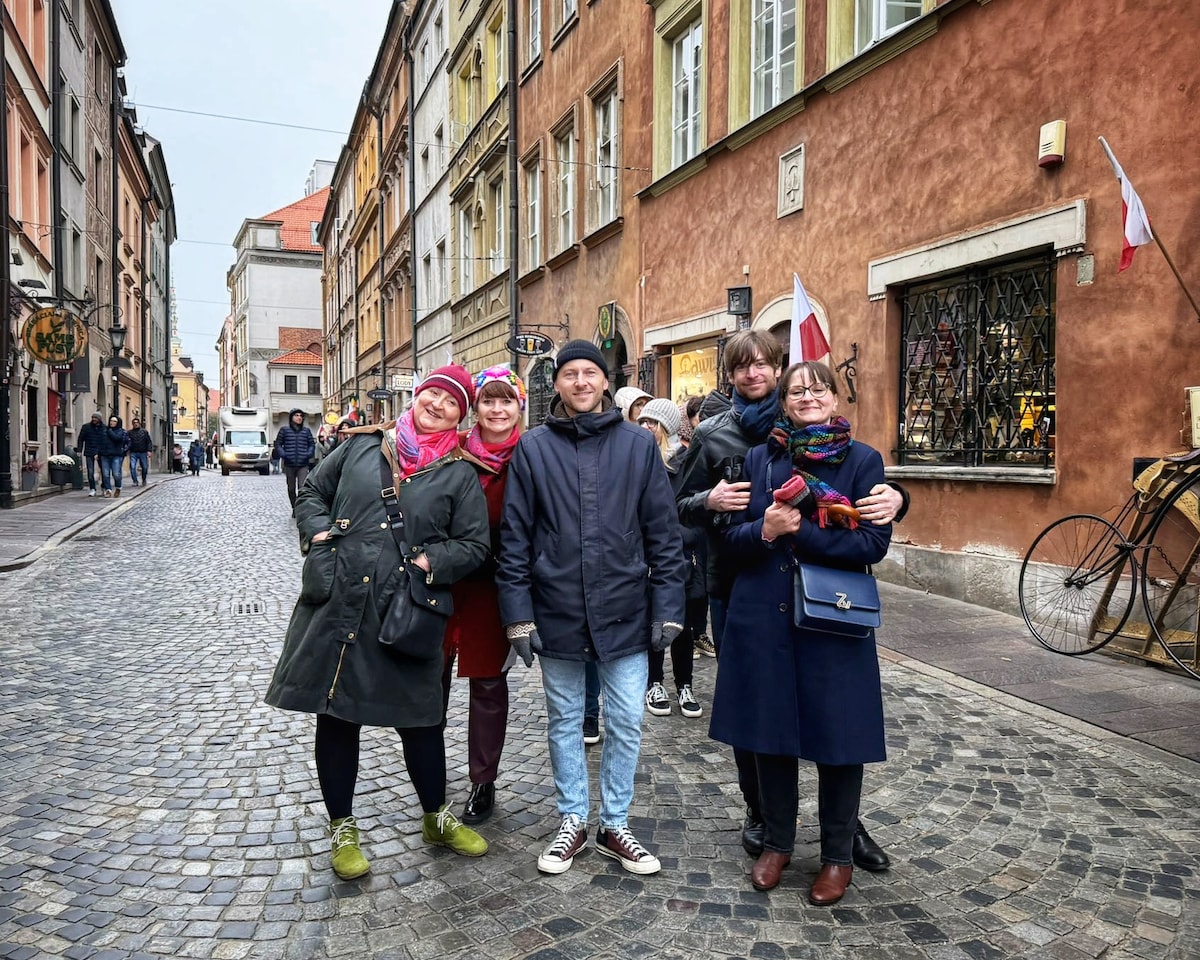 Christmas in Warsaw: History, Markets & Tastings