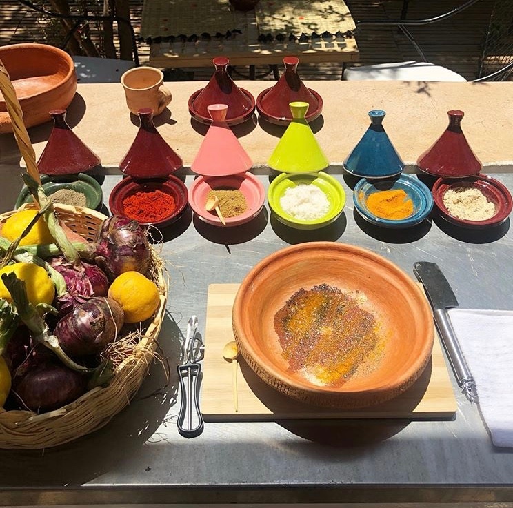 Bereite authentische marokkanische Gerichte und Salate zu