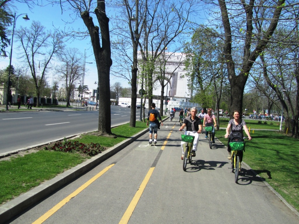 Explorez Bucarest à vélo