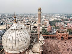 Pasea entre las especias y las historias de la vieja Delhi