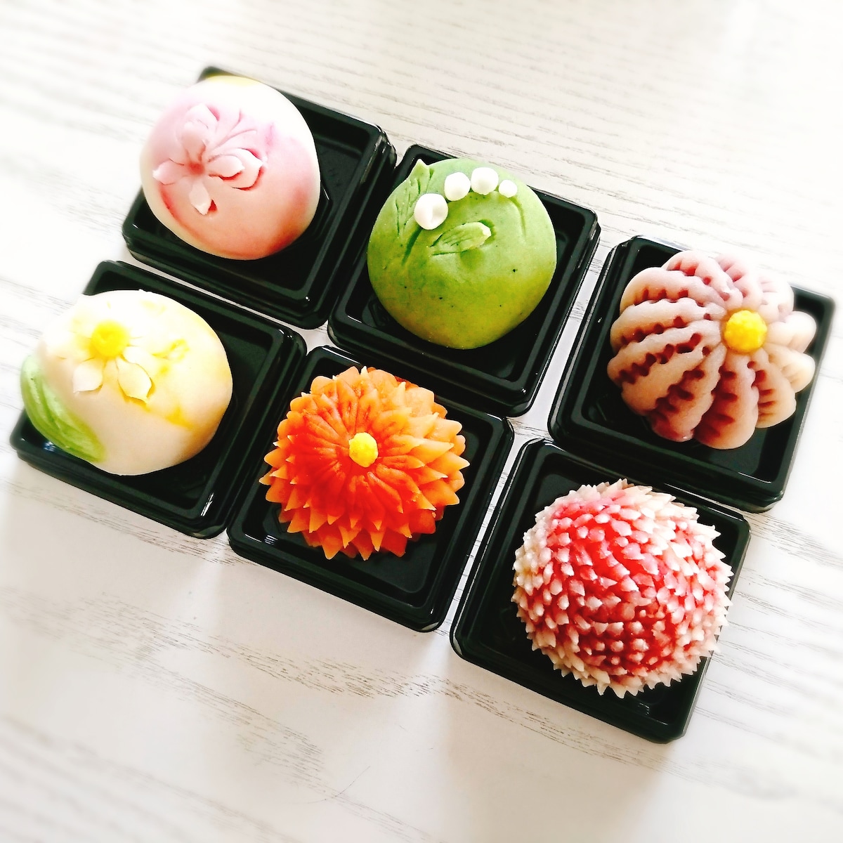 Make nerikiri with a Japanese confectioner