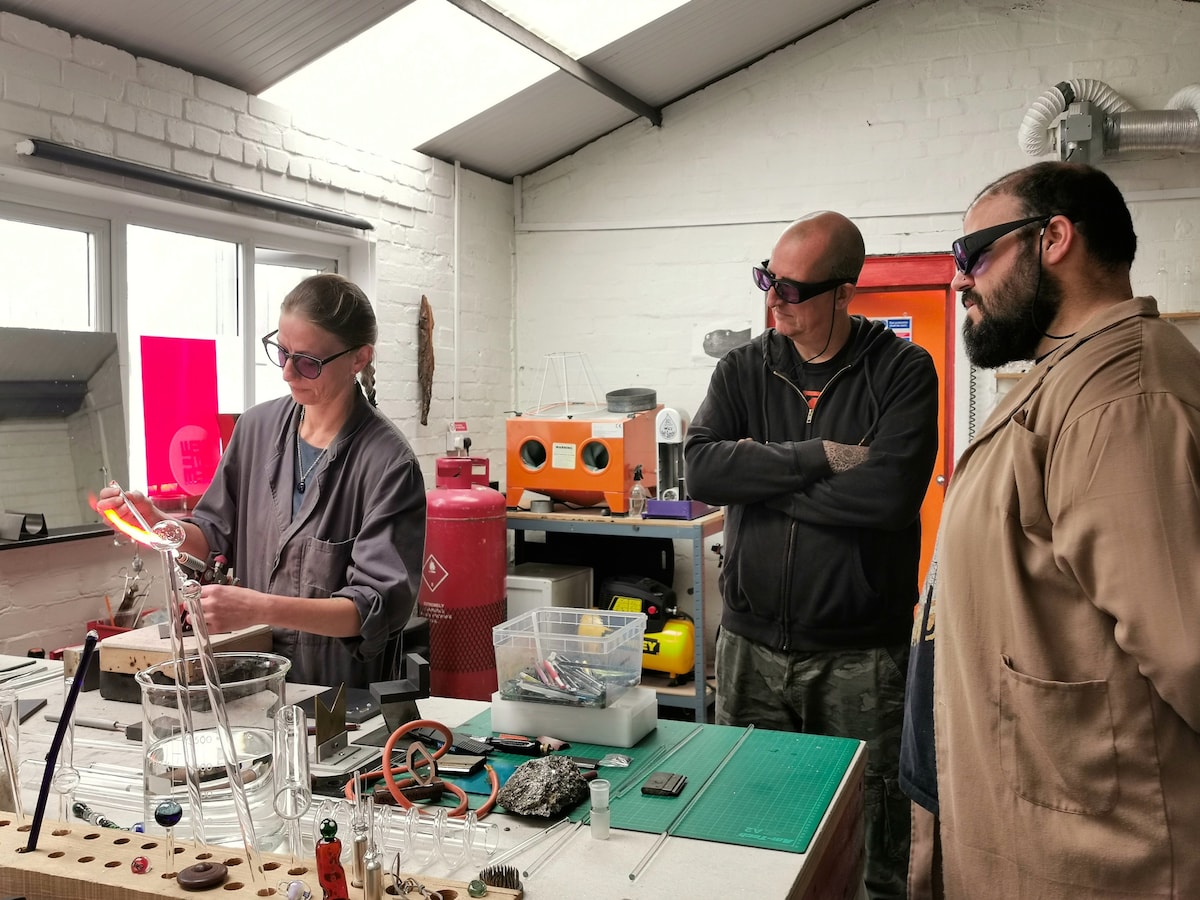Glassblowing experience for beginners