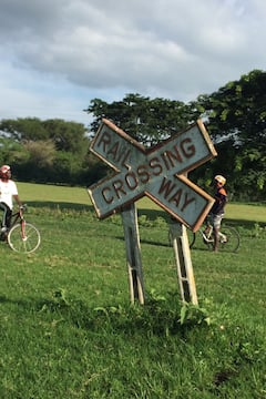 Paseo histórico en bicicleta por el río USA