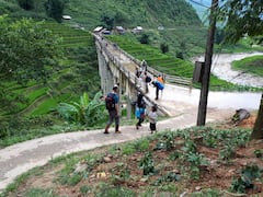 徒步穿越沙坝山谷