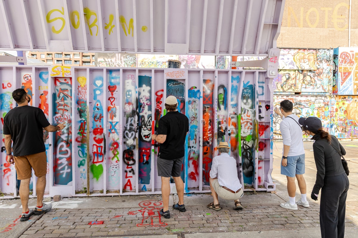 Urban Bike Tour, Graffiti & Magnet Fishing · ☆4.89
