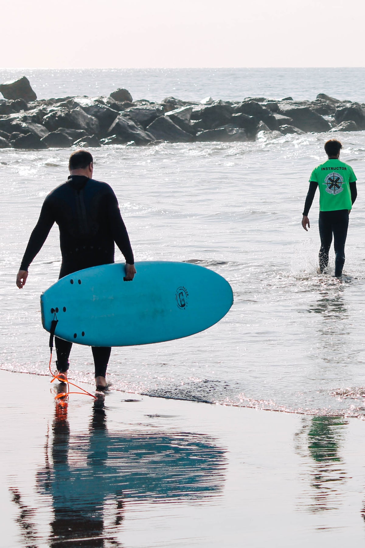 Surf and have fun in Las Américas