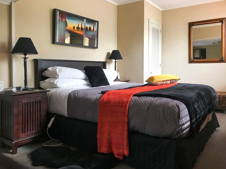 King sized bed