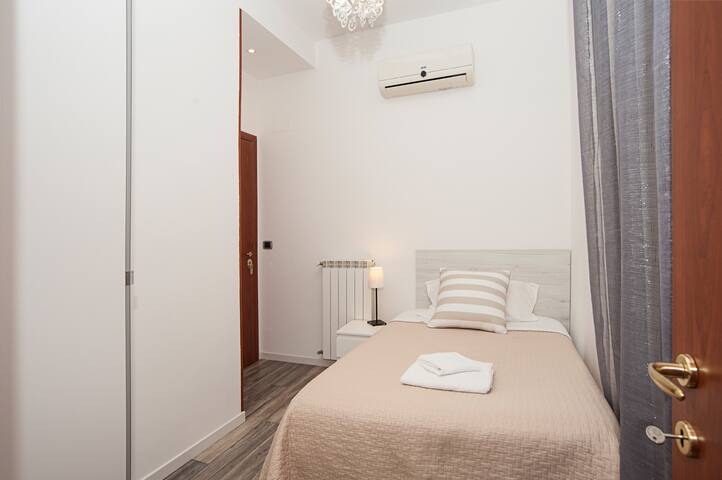 Apartment MagicFiveRooms gallery image 5