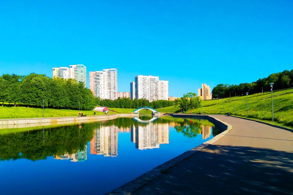 Olympic village 80