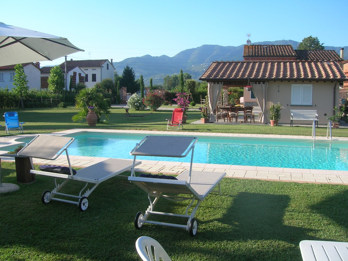 Rustico Del Chiasso  Villa with Private Pool - Villas for Rent in  Capannori, Tuscany, Italy - Airbnb
