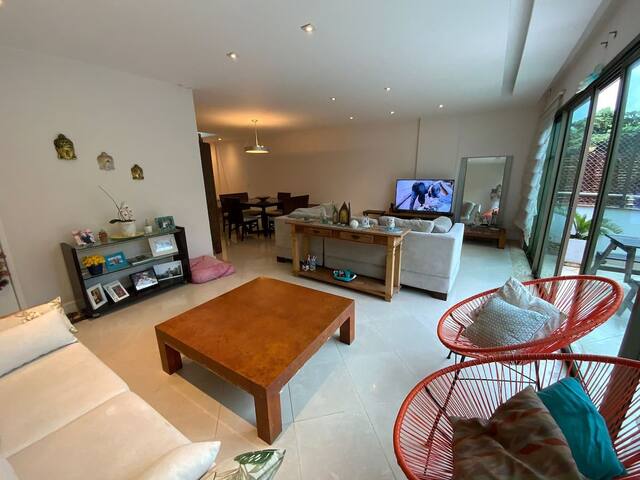 Cobertura linda na Barra c/ ótima localização. gallery image 5