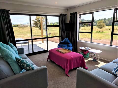 Relax at Manawa with family  & friends