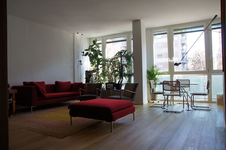 Stunning New Renovated Luxury Apt, 4 BR