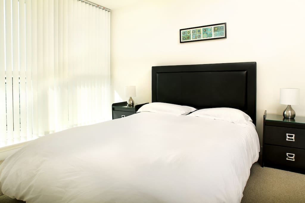 Queen size bed