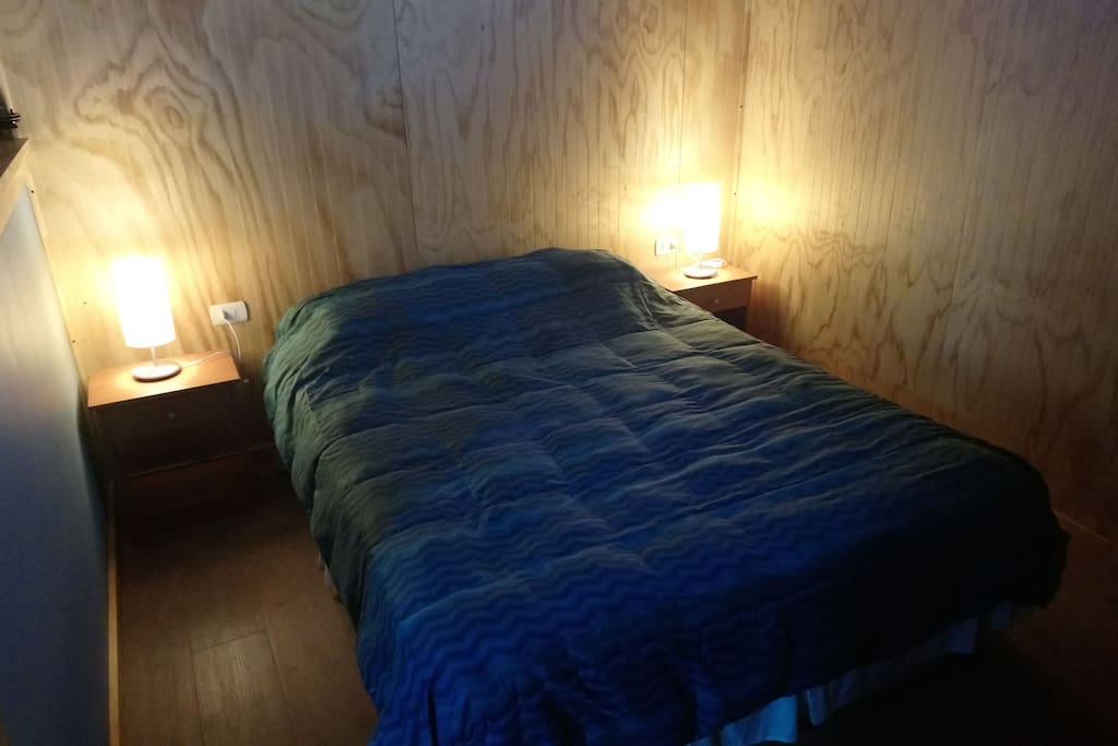 Dormitorio, cama americana
