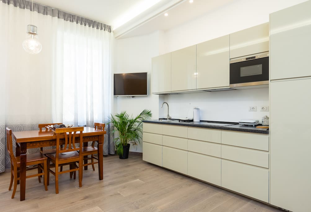 Luxury 2BR 2BA apartment Rome