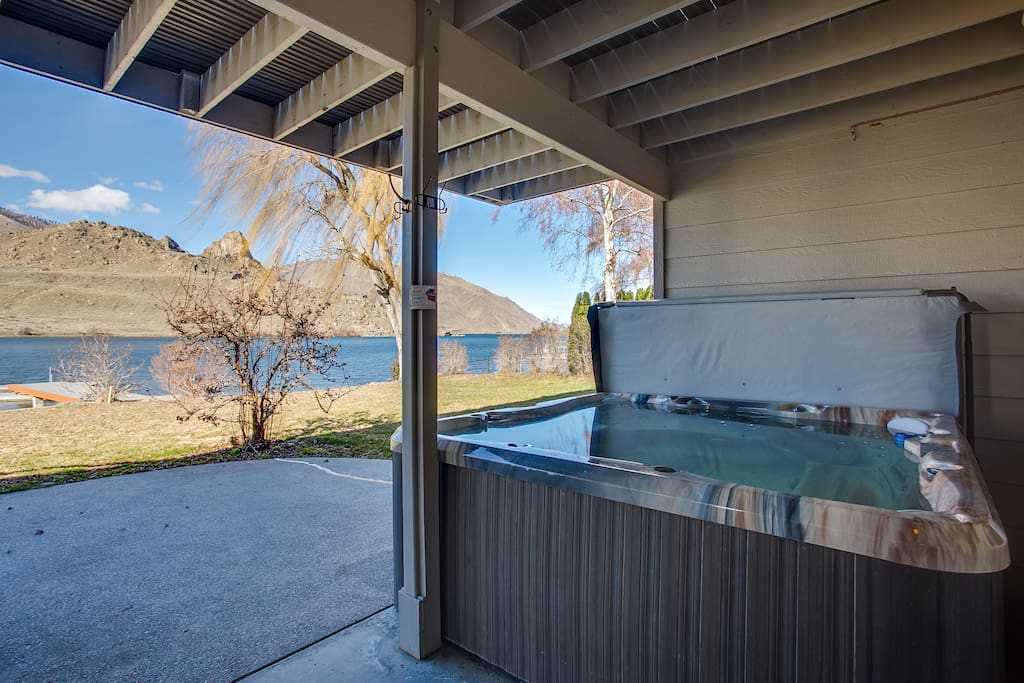 Apres ski hot tub