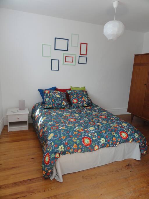 Chambre côté cour