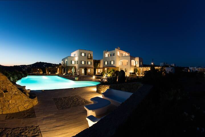 Villa Paradiso 6 bedrooms Including a VIP CHEF gallery image 2