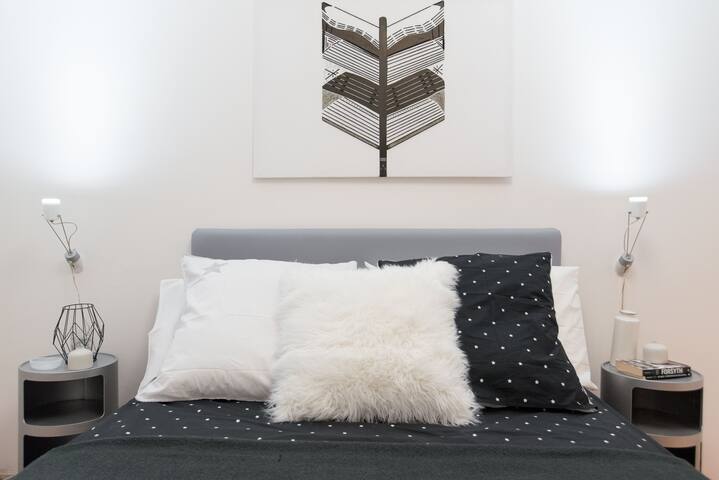 Apartment with Balcony, Rialto Bridge View gallery image 2