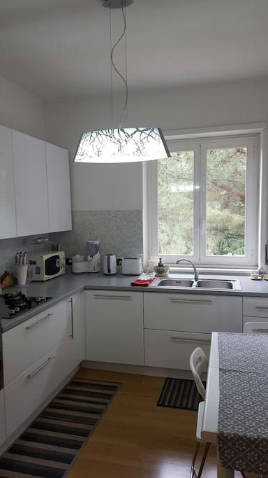 Cucina-kitchen